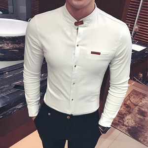 2018 Männer Fashion Spring Autumnnshirts Langarm solide lässige, lässige schwarze weiße weiße, schlanke Fit -Kleidung Mode Farbkragen ohne Hemd