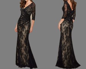 Applique Crystal Black Elegant Fashion V-hals Half Sleeve Pärlade spetsapplikationer sjöjungfru Long Evenign Mor till brudklänningarna HY1540