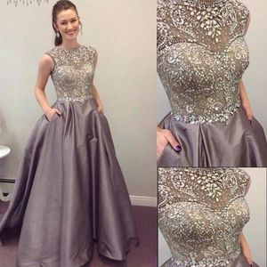 Crystal Beaded A-Line Prom Klänningar Eleganta Formella Klänningar Kvällar Långa Klänningar Kväll Wear Berta Vestidos DE med ficka