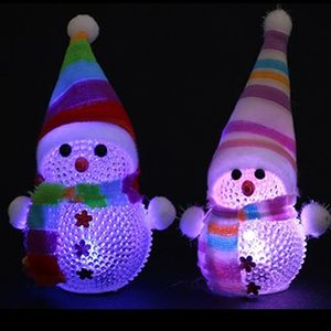 LED akrilik Noel kardan adam yanıp sönen dekorasyon sahne sahne, hediyeler, hediyeler, aydınlık ışıldayan bebekler rave oyuncak