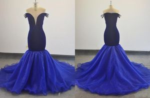 Modern Royal Blue Velvet Mermaid Evening Prom Dresses Cheap Long Off the shoulder Deep V neck Beads Sequins Organza Sweep train Formal Gowns