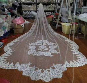Verkligt arbete 2018 Bröllopsveils 5 meter Lång Lace Appliques Sequins One Layer Bridal Veil With Comb Luxury Veils