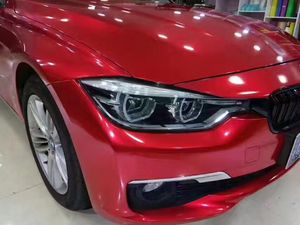 Glossy Candy Blood Red Car Wrap Vinyl Film With Air Release Canyd Red Gloss Shiny Wrap Foil Sticker som täcker ark Storlek 1 52 20M2822