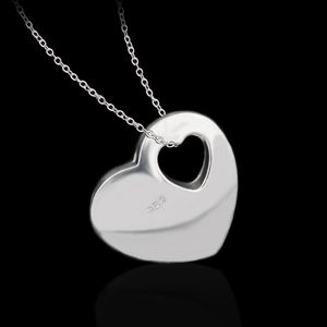 Free Shipping 925 jewelry silver plated Jewelry Pendant Fine Fashion Cute Heart Center Necklace Pendants Top Quality