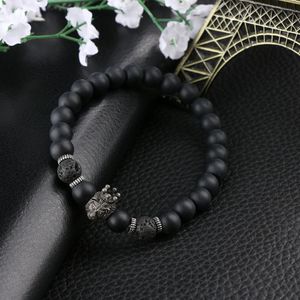 2018 neueste 8,5mm Crown Lion Head Legierung Armreif Schwarz Lava Perlen männer Armband Schmuck Schönes Geschenk Männer armband