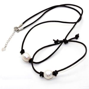 Freshwater Pearl Jewelry Set Fashion white pearl leather cord necklace and bracelet given to the mother's surprise gift