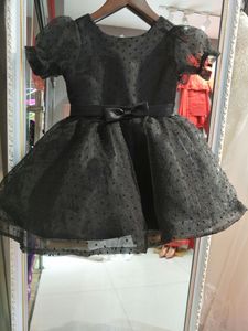 Black Lovely Flower Girls Dresses Jewel Lace Appliques Tulle Knee Length Junior Bridesmaid Dress Backless Pageant Dresses With Short Sleeves
