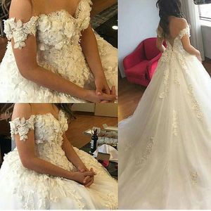 2018 Lnie 웨딩 드레스 숄더 레이스 Appiques 비즈 3D 꽃 꽃 코르셋 뒤로 Vestido Backless Long Plus Size Bridal Gowns