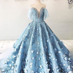 Fascinerande Butterfly Lace Aftonklänning Gorgeous Off Shoulder Sequins Pärlor Appliques Ball Gown Prom Klänning Fantastiska Röda Matta Klänningar