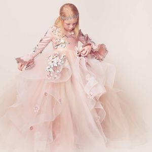 Lüks Kabarık Çiçek Kız Elbise Düğün İçin 3D Çiçek Aplikler V Yaka Uzun Kollu Dantel-Up kızın Doğum Günü Elbise Muhteşem Pageant Elbise