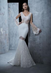 Sexig Lace Mermaid Bröllopsklänningar Juliet Långärmad Baklösa Sweep Train Lace Bridal Gowns Stunning Vestido de Novia