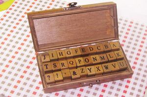 Timbro dell'alfabeto della lettera fai-da-te Set di francobolli dell'alfabeto in legno vintage Teach Set di timbri in gomma con numero Scatola di legno