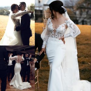 Fashion Berta Mermaid Wedding Dresses With Long Sleeves Sheer Plunging Neck Trumpet Bridal Gowns Appliqued Plus Size Vestido De Novia