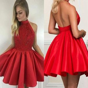 Hot Red Simple Lace Homecoming Dresses Jewel Neck Backless Pleats Handmade Flowers Cocktail Party Gowns Short Prom Dresses Custom Made Cheap