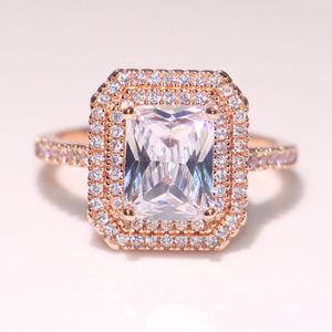 2018 Ny ankomst mousserande lyxsmycken 925 Sterling Silverrose Gold Fill Princess Cut Topaz CZ Diamond Gemstones Wedding Band Ring Gift