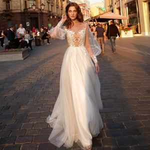 Luźna plaża Koronki Suknie Ślubne Linia Sheer Bateau Neck Appliqued Długie Rękawy Suknie Ślubne Tulle Sweep Pociąg Boho Vestido de Novia