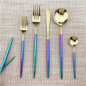 Koreanska Royal 5pcs Färgglada Guld Silver Serveware Set 18/10 Rostfritt Stål Silverware Set Rainbow Porslar Bestick Kniv Tesked