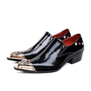 pattini di vestito da uomo Scarpe di cuoio da uomo di alta qualità a punta in acciaio Rivetti Scarpe da sposa / affari / feste da uomo nero, EU38-46!