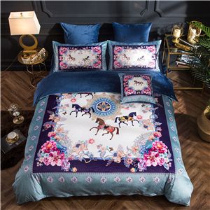 Luxury designer print bedding Comforter set fleece bedding home textile 5 piece set Christmas Family Gift Bedding Set