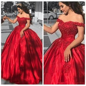 2020 billig ny elegant röd boll klänning utanför axel kväll klänningar lång applikationer pärlor puffy prom party kappor plus storlek skräddarsydda klänningar