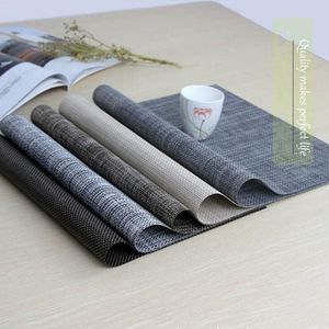 8 Color Placemats PVC Tapetes de mesa Placemat Não-deslizamento Lavável Place Tapetes Resistentes ao calor TableMats para mesa de jantar
