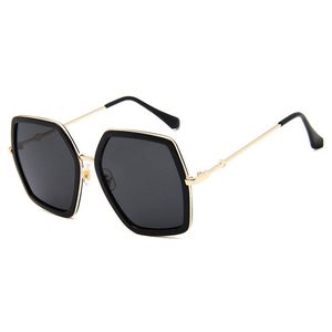 Nuovi occhiali da sole di lusso quadrati Designer di marca Occhiali da sole di cristallo oversize da donna Occhiali da sole a specchio con montatura grande per donna UV400