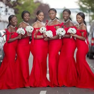 Afrikanische Meerjungfrau Brautjungfernkleider Lange rote Spaghettiträger Formelle Kleider Party Spitze Hochzeit Trauzeugin Kleid Günstig Einfach