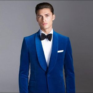 Jesień Zima Moda Royal Blue Velvet Groom Tuxedos Szal Kapel One Button Mężczyźni Ślub Tuxedos Mężczyźni Prom Dinner Suit (Kurtka + Spodnie + Krawat) 1932