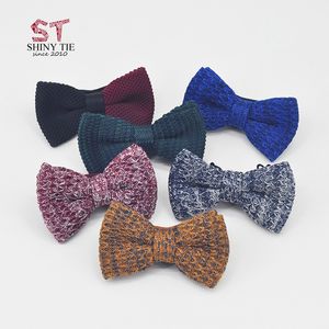 2017 Fashion Fashion Bow Pack Ties per uomo Filettature in cotone Farfalla a due toni Colore solido Bowtie Knit tessuto femminile donne regalo regalo