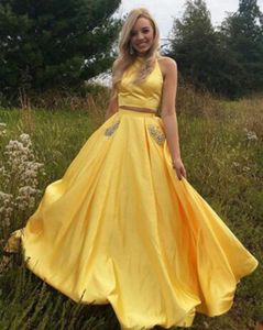Sexy Halter Backless Yellow Evening Prom Dresses Sexy Two Pieces Long Formal Dress Party Wear Hot Women Evening Gowns Custom Made