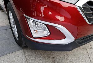 Wysokiej jakości ABS Chrome 2PCS samochodowa przednia lampa mgły dekoracja wykończenia 2PCS tylna lampa mgły pokrywa wykończenia dla Chevrolet Equinox 2017-20182837