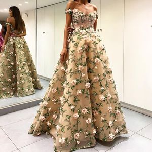 Dubai Fashion Abiti da sera convenzionali Fiori 3D Sexy con spalle scoperte Perline Applique Abito da ballo in tulle Abito da ballo Glamorous Abito da celebrità saudita