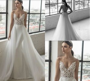 Julie Vino Abiti da sposa a sirena con gonna staccabile Sweep Train Raso elastico Applique in pizzo Abiti da sposa da spiaggia Abito senza schienale con scollo a V