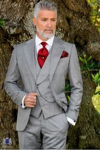 Ny ankomst Slim Fit Ljus Grå Brudgum Tuxedos Groomsmen Blazer Utmärkt Män Business Formell Prom Party Suit (Jacka + Byxor + Tie + Vest) Nej; 936