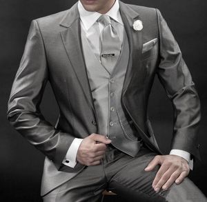 高品質の新郎紳士ノッチラペリル新郎Tuxedos灰色の男性スーツウェディング/プロム/ディナーBest Man Blazer（ジャケット+パンツ+ネクタイ+ベスト）K847