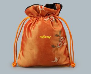 200 pcs / ot 11 * 14 cm estilo Chinês Bordado Floral Sacos de armazenamento de Seda Com Cordão Bolsa de Jóias Saco de presente saco