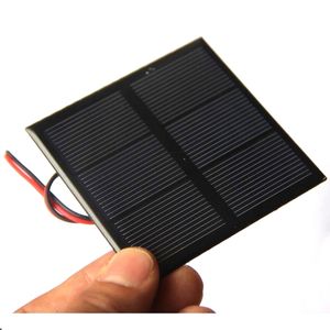 Buheshui 0.7w 1,5V mini solpanel Polykristallin solcell DIY Solar Toy Panel 70 * 70mm + Kabel / Trådstudie 10st Fri frakt