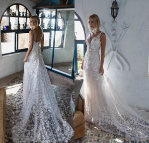 Limor Rosen 2018 Bröllopsklänningar Court Train 3D Floral Appliques Brudklänningar En linje med Sash V Neckremmor Land Robe de Mariée