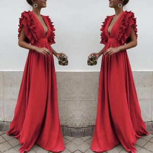 Kırmızı Ruffles Katmanlı Gelinlik Modelleri 2019 Seksi Derin v Boyun Kolsuz Abiye giyim Saten Kat Uzunluk Örgün Parti Elbise Ucuz Elbisesi