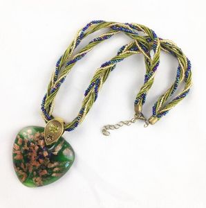 Collana con ciondolo bohémien Collana in cristallo di vetro vintage Cabochon in stile nazionale con perline multistrato Collana retrò fatta a mano Regalo di Natale