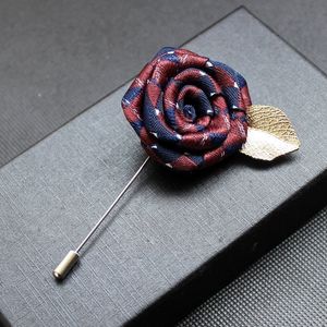 Corpetto rosa Sposo Spilla Pin Foglia d'oro Uomo Matrimonio Fiori di raso Fiore all'occhiello Prom Smoking Accessori per feste Decorazioni Multi colori