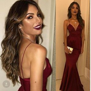 Dark Red Sexy Spaghetti Straps Prom Dress V-Neck Stain Party Dress Backless Long Evening Dress