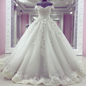 Pearls 3D-Petals Saudi Wedding Dresses Glamorous Lace Appliques Off Shoulder Wedding Dress Fashion Sleeveless Tulle Ball Gown Wedding Gowns