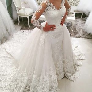 Elegancki Długim rękawem Suknia Ślubna Z Overskirt Jewel Neck Perły Koronkowe Aplikacje Saudyjska Sukienka Bridal Sukienka Czarowna Syrenka Suknia Ślubna