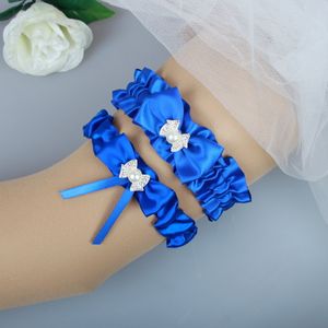 Bröllopsklassor för brudblå Röd Bröllopben Garters Bälte Ställ Rhinestones Kristaller Satin Ribbon Gratis Storlek Från 15 till 23 inches