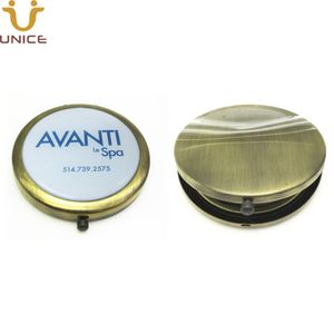 MOQ 100 PCS Özelleştirilmiş Makyaj Aynaları Arkaist Bronz Logo Anti Pirinç Araştırma Kompakt Ayna Marka Güzellik Salon Hediyeleri için Tanıtım