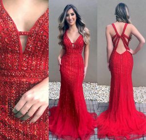 2019 Günstiges rotes Abendkleid mit überkreuzten Ärmeln, rückenfrei, mit Perlen verziert, langes Urlaubskleid, Festzug, Abschlussball, Partykleid, nach Maß, Übergröße