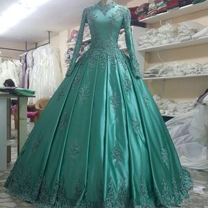 Muslim Mint Arabic Green Prom Dresses High Neck Lace Applique Sleeves Court Train Long Evening Formal Party Gowns Satin