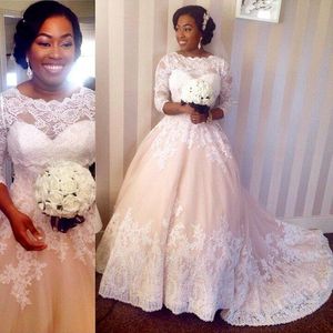 Afrikansk 2018 Vit Lace Applique Light Peach Tulle Bröllopsklänningar med Illusion 3/4 Långärmad Court Tåg Bröllopklänningar Anpassad EN1107