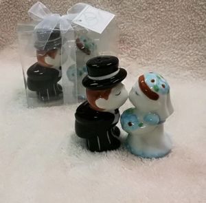 Kiss Ceramic salt and pepper shaker set for wedding favors bridal shower giveaways Free shipping wholesale